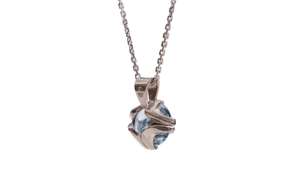 Aquamarine & 18ct White Gold Pendant - Image 7